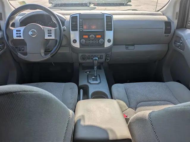2020 Nissan Frontier Crew Cab SV 4x2