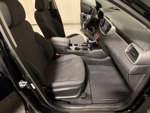 2019 Kia Sorento 2.4L LX