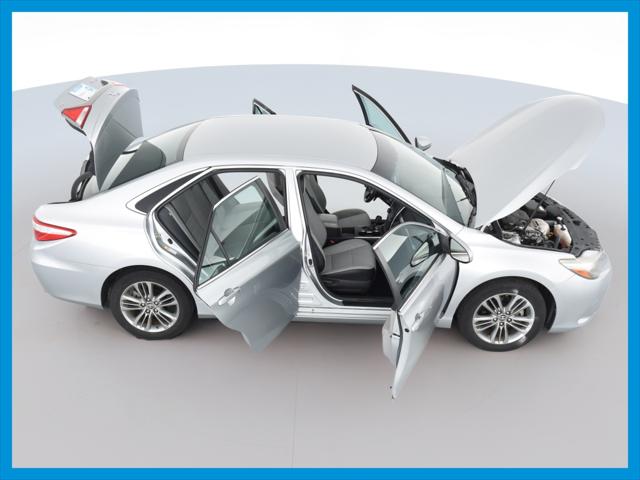 2016 Toyota Camry SE Sedan 4D