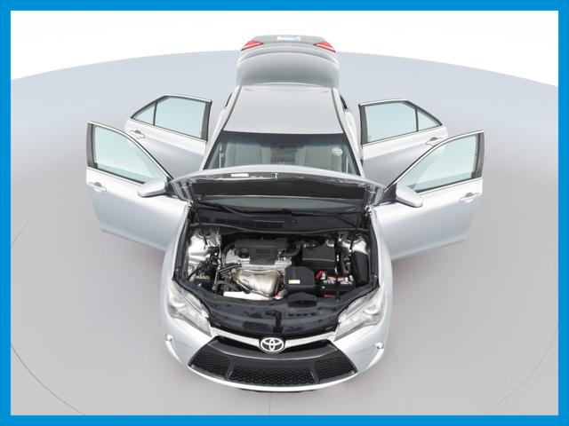 2016 Toyota Camry SE Sedan 4D