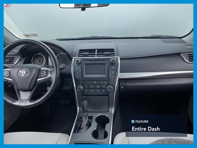2016 Toyota Camry SE Sedan 4D