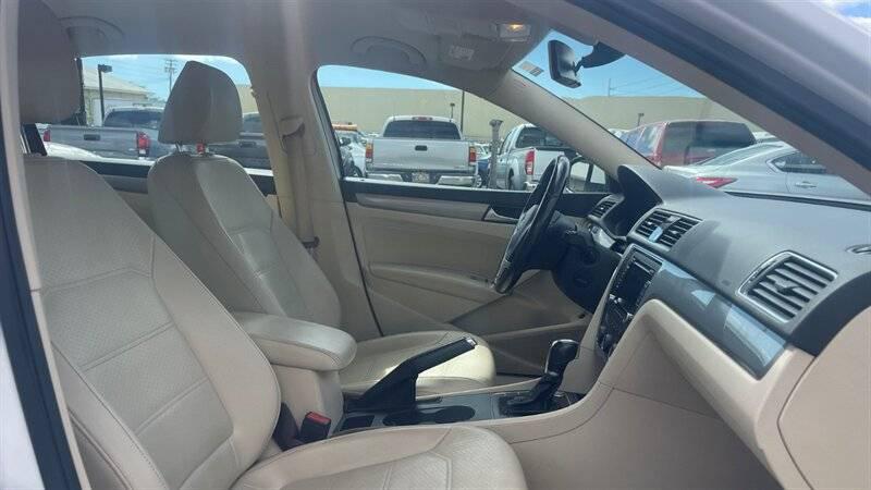 2015 Volkswagen Passat 1.8T Limited Edition