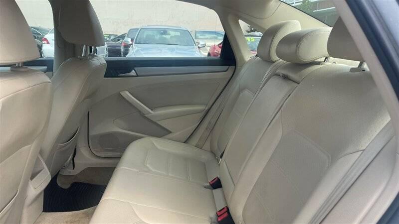 2015 Volkswagen Passat 1.8T Limited Edition