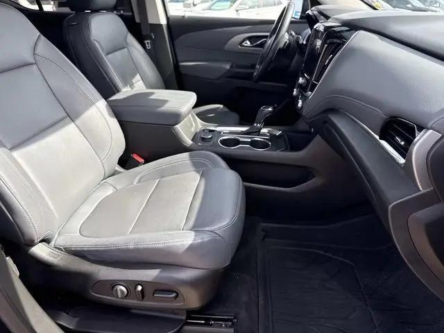 2020 Chevrolet Traverse FWD LT Leather