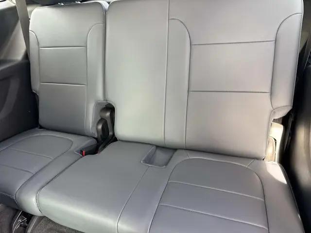2020 Chevrolet Traverse FWD LT Leather