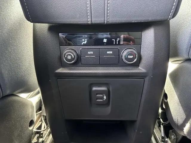 2020 Chevrolet Traverse FWD LT Leather