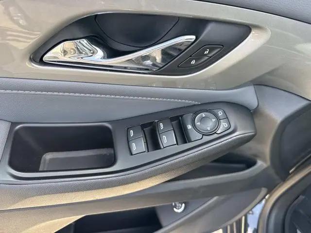 2020 Chevrolet Traverse FWD LT Leather