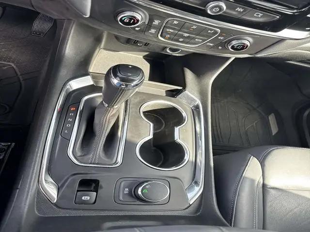 2020 Chevrolet Traverse FWD LT Leather