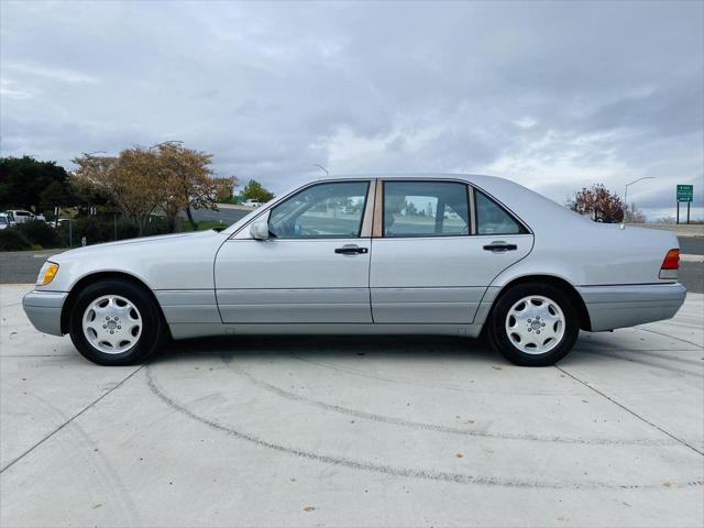 1995 Mercedes-Benz S 420 4dr Sedan 4.2L