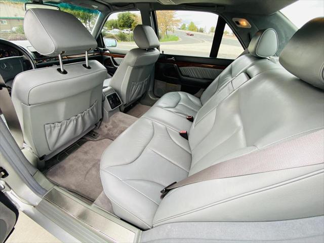 1995 Mercedes-Benz S 420 4dr Sedan 4.2L