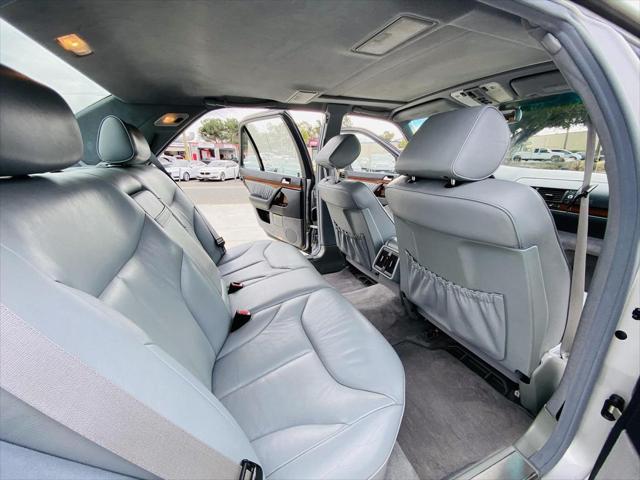 1995 Mercedes-Benz S 420 4dr Sedan 4.2L