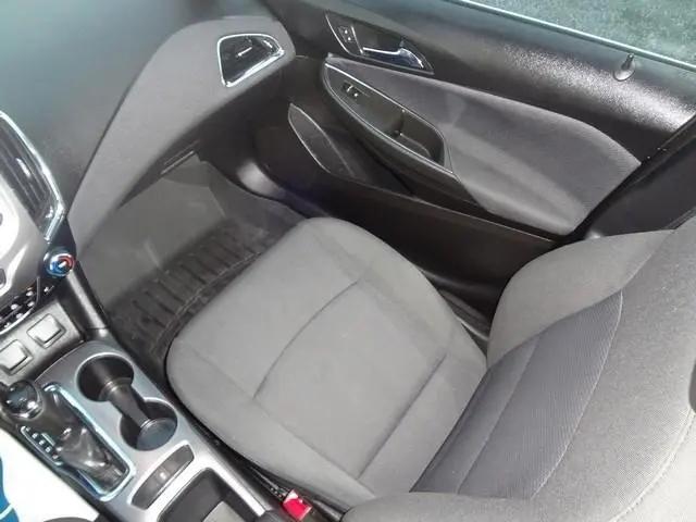 2018 Chevrolet Cruze LT Auto