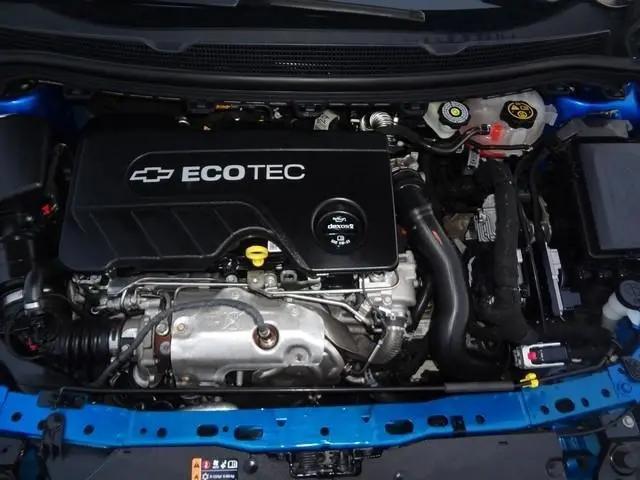 2018 Chevrolet Cruze LT Auto