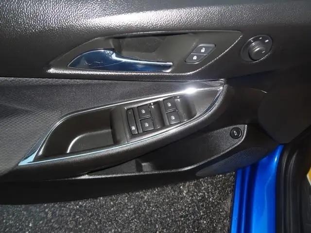 2018 Chevrolet Cruze LT Auto