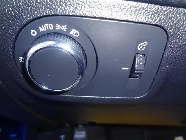 2018 Chevrolet Cruze LT Auto