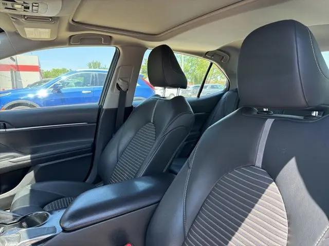 2019 Toyota Camry SE