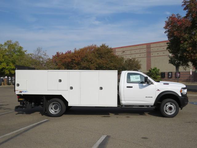2022 Ram 5500 Tradesman/SLT