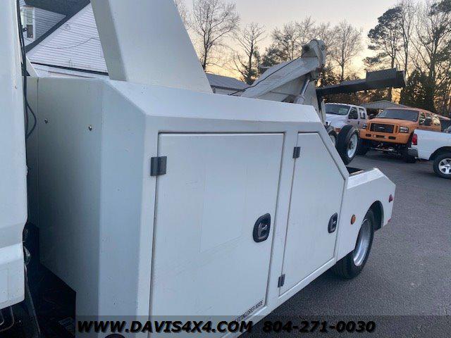 2016 Mitsubishi Fuso FE 160 Diesel Canter Cab Over/Wrecker Tow Truck