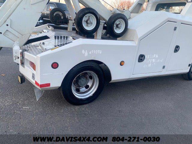 2016 Mitsubishi Fuso FE 160 Diesel Canter Cab Over/Wrecker Tow Truck