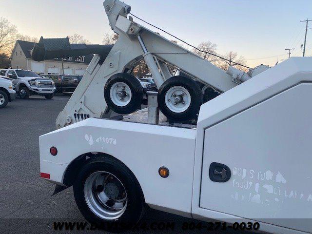 2016 Mitsubishi Fuso FE 160 Diesel Canter Cab Over/Wrecker Tow Truck