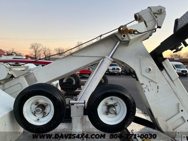 2016 Mitsubishi Fuso FE 160 Diesel Canter Cab Over/Wrecker Tow Truck