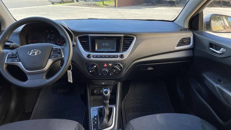 2020 Hyundai Accent SE