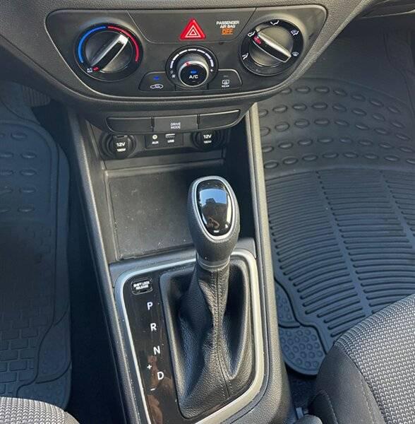 2020 Hyundai Accent SE