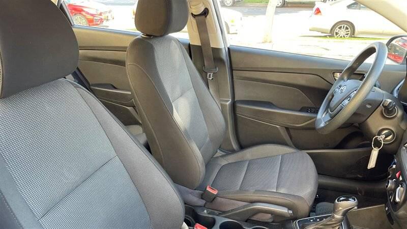 2020 Hyundai Accent SE