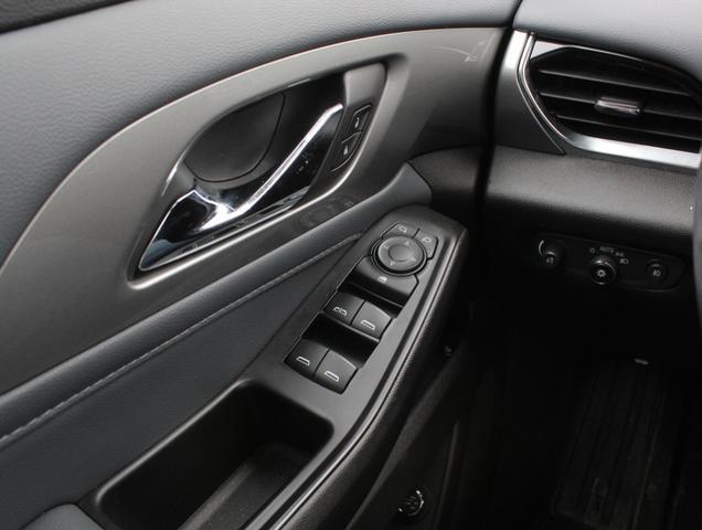 2020 Chevrolet Traverse FWD LT Leather