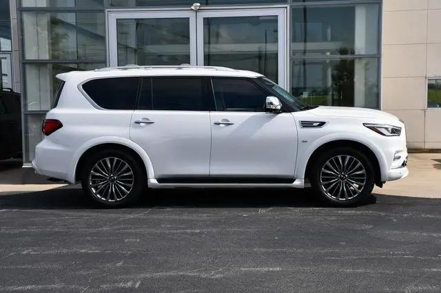 2019 INFINITI QX80 LUXE