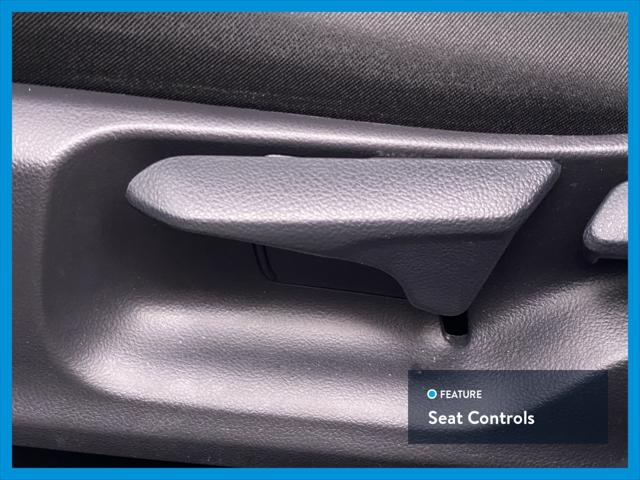 2018 Toyota C-HR XLE Sport Utility 4D