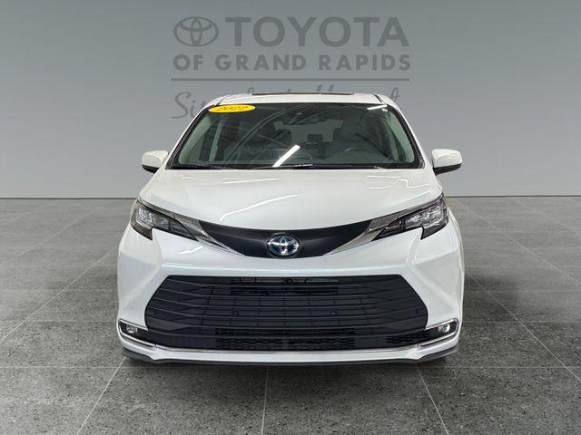 2022 Toyota Sienna XLE