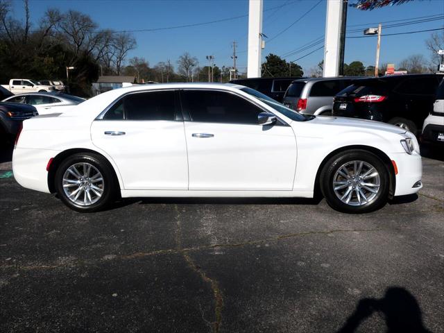 2016 Chrysler 300 300C