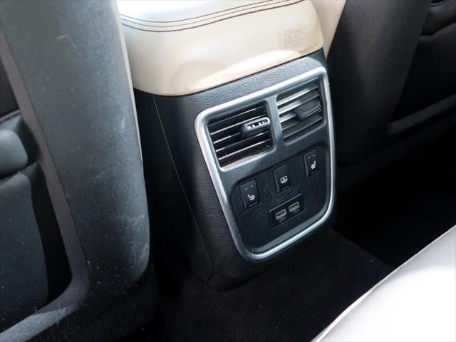 2016 Chrysler 300 300C