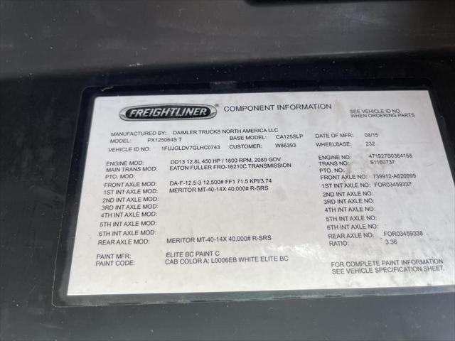 2016 Freightliner Cascadia CA125SLP Sleeper