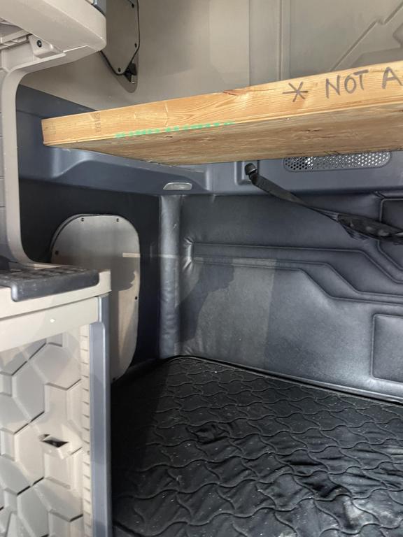2016 Freightliner Cascadia CA125SLP Sleeper