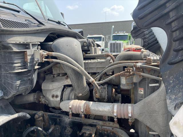 2016 Freightliner Cascadia CA125SLP Sleeper