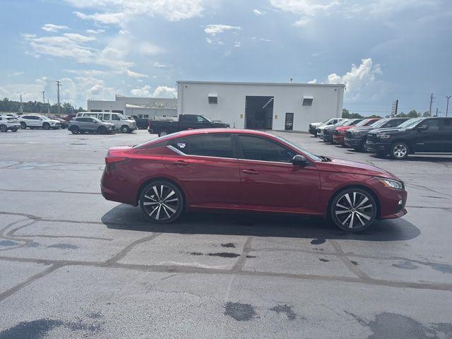 2021 Nissan Altima SR FWD