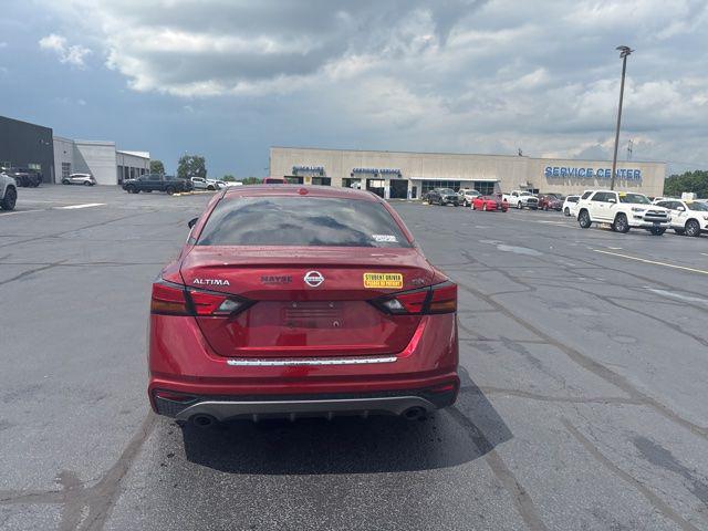 2021 Nissan Altima SR FWD