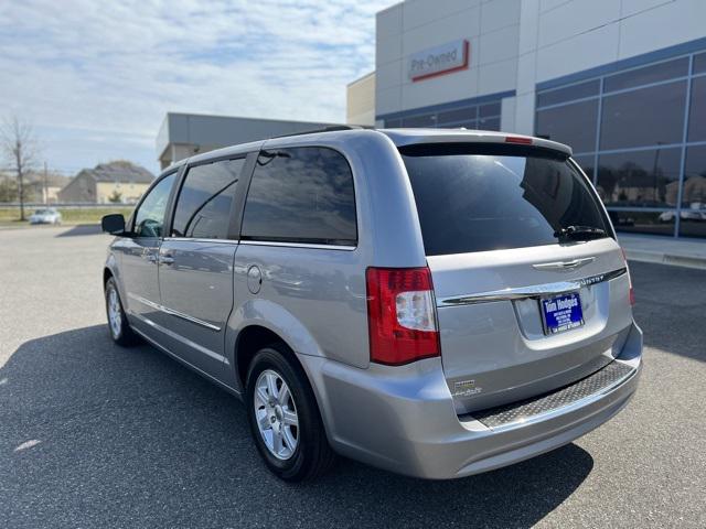 2013 Chrysler Town & Country Touring