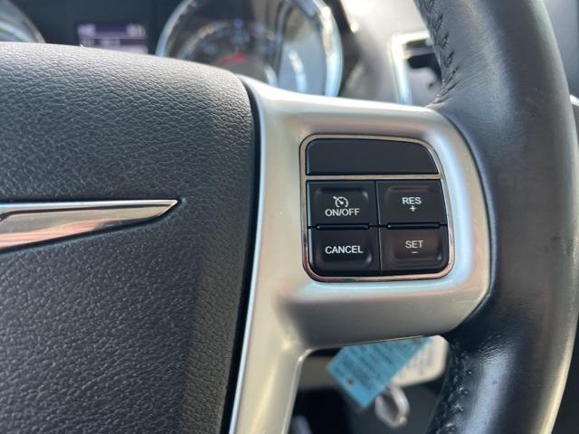2013 Chrysler Town & Country Touring