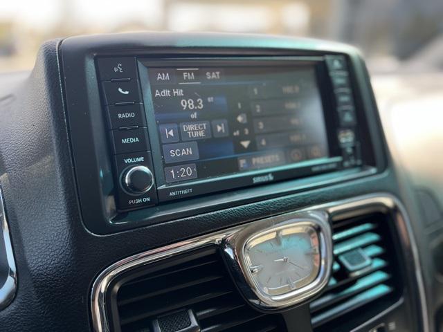 2013 Chrysler Town & Country Touring