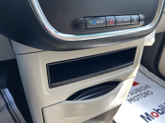 2013 Chrysler Town & Country Touring