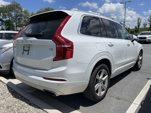 2021 Volvo XC90 T5 Momentum 7 Passenger
