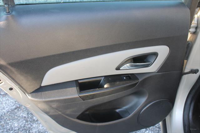 2014 Chevrolet Cruze LS Auto