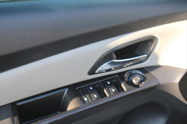 2014 Chevrolet Cruze LS Auto