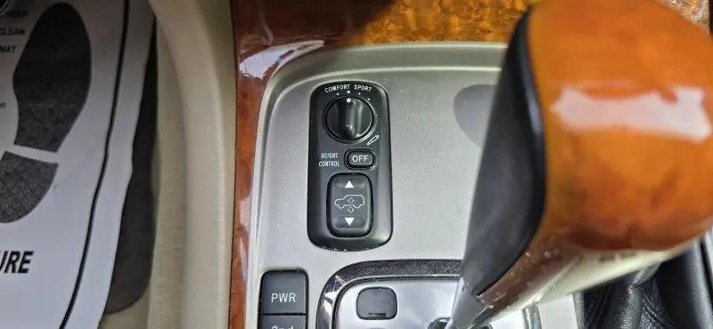 2003 Lexus LX 470 4dr SUV