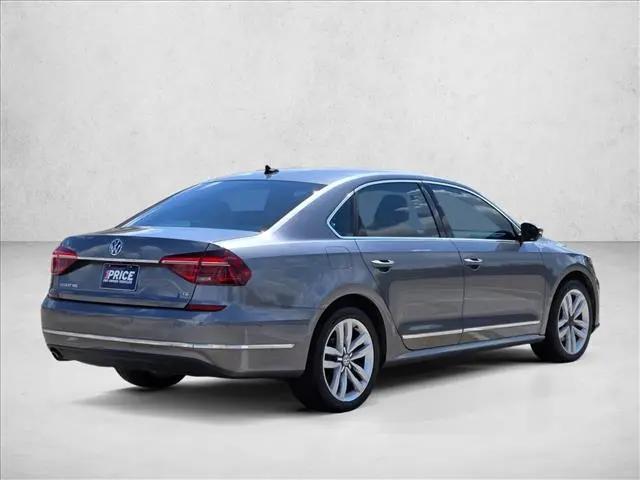 2017 Volkswagen Passat 1.8T SEL Premium