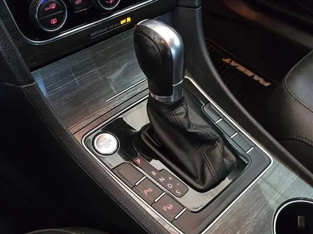 2017 Volkswagen Passat 1.8T SEL Premium