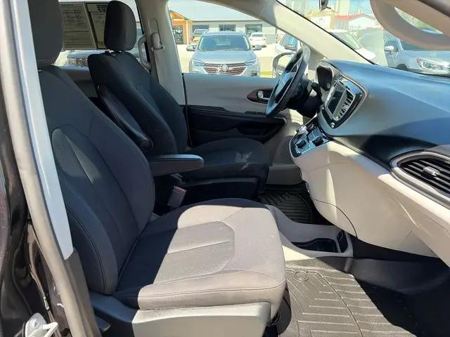 2019 Chrysler Pacifica L